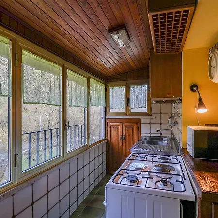 River House In The Mountains - With Wi-fi *